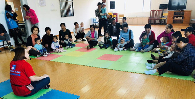 嬰智貝佳公益早教進(jìn)行時(shí)，成為江川社區(qū)公益早教合伙人。